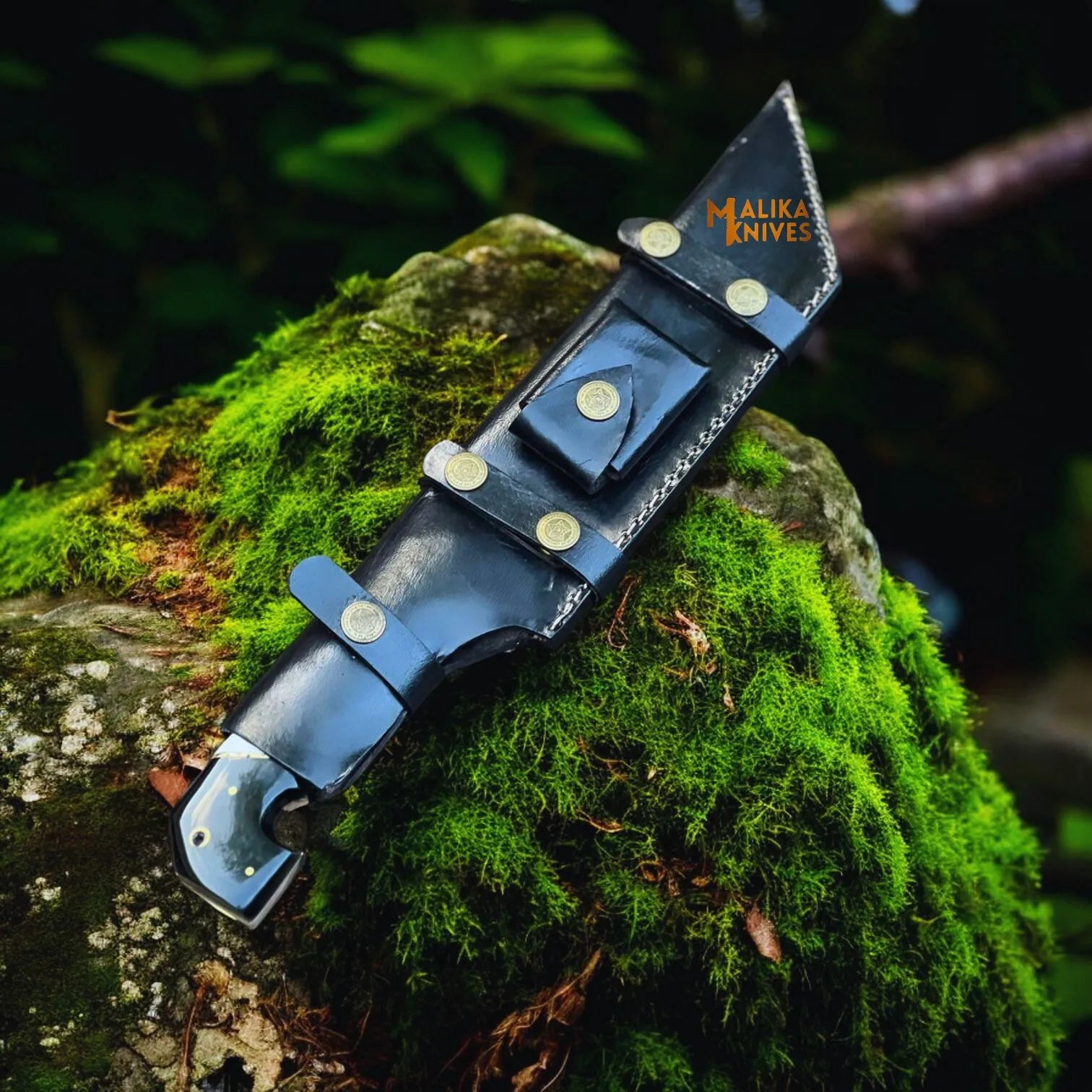 Damascus Tracker Bowie Knife Resin Handle Outdoor Sheath