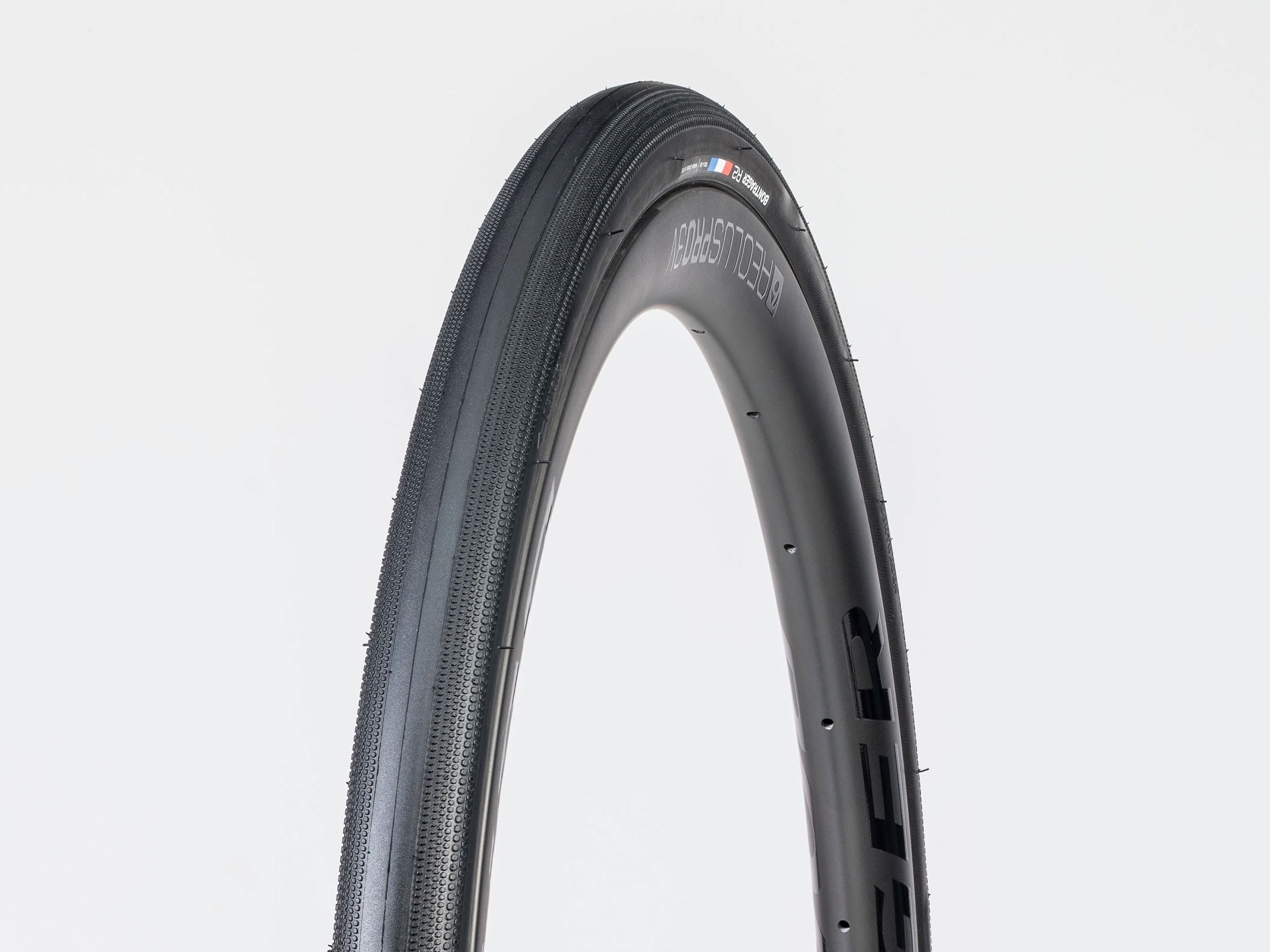 Bontrager R2 Hard-Case Lite 700x23c Tire