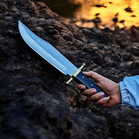 Handmade Bowie Knife – D2 Steel Blade & Buffalo Horn Handle