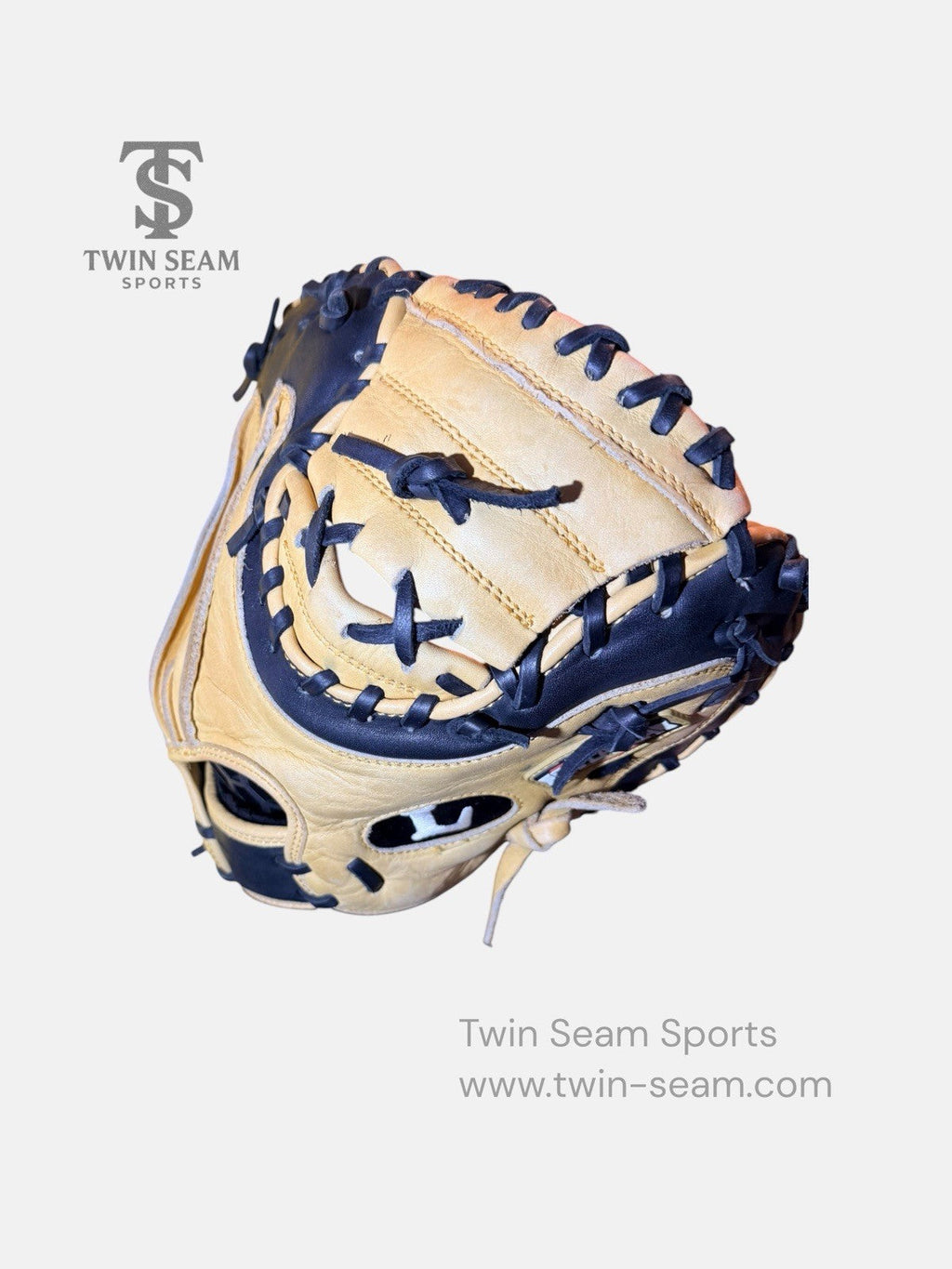 Louisville Slugger TPX Omaha Flare OFLCM Catcher’s Mitt RHT Tan Black Game Ready