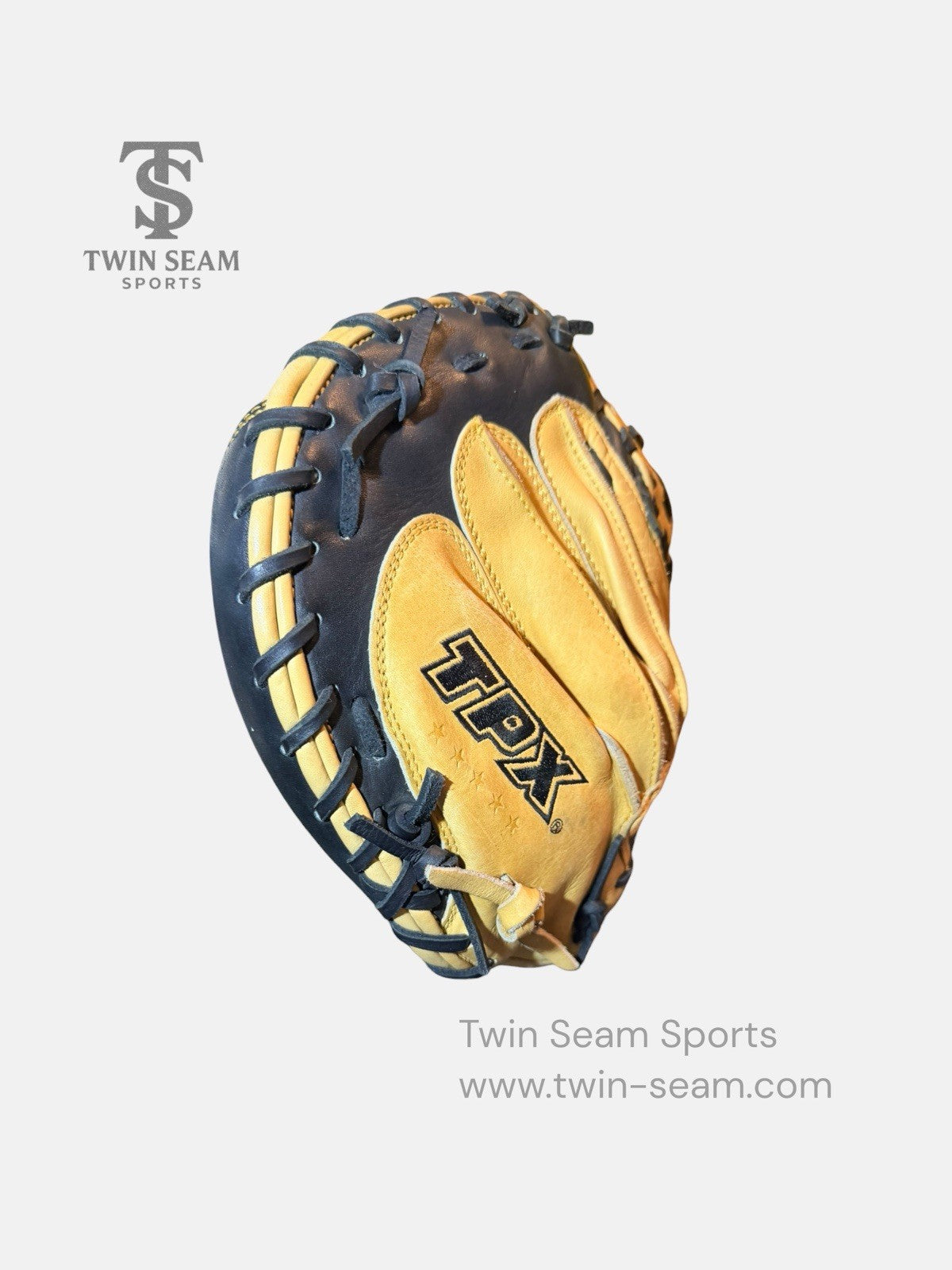 Louisville Slugger TPX Omaha Flare OFLCM Catcher’s Mitt RHT Tan Black Game Ready