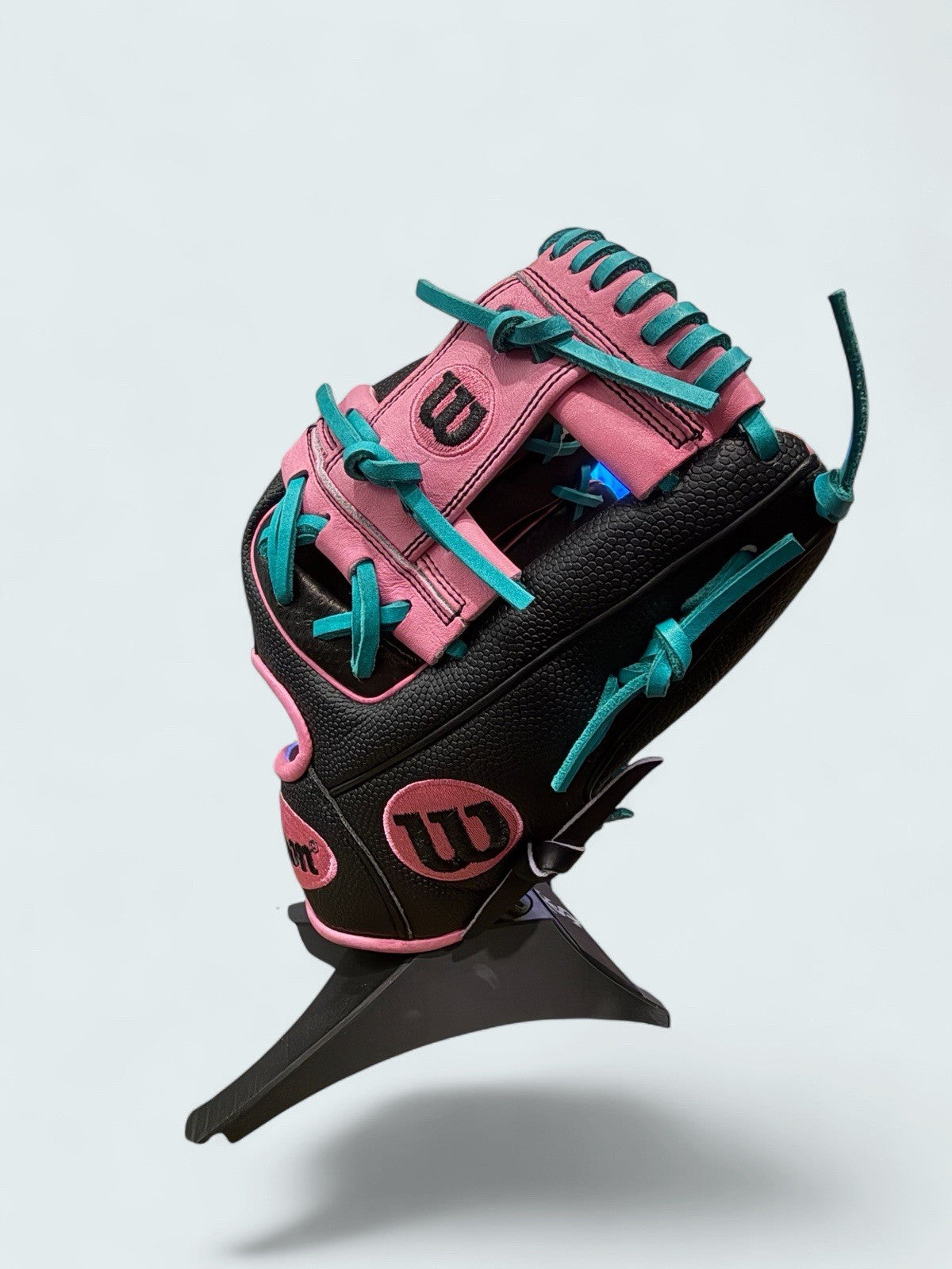 Wilson A2000 1786 Spin Control SuperSkin 11.5” Black Pink Teal RHT NWT