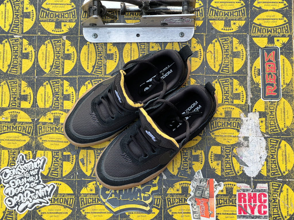 Nike SB Day One - Youth - FN4210-001