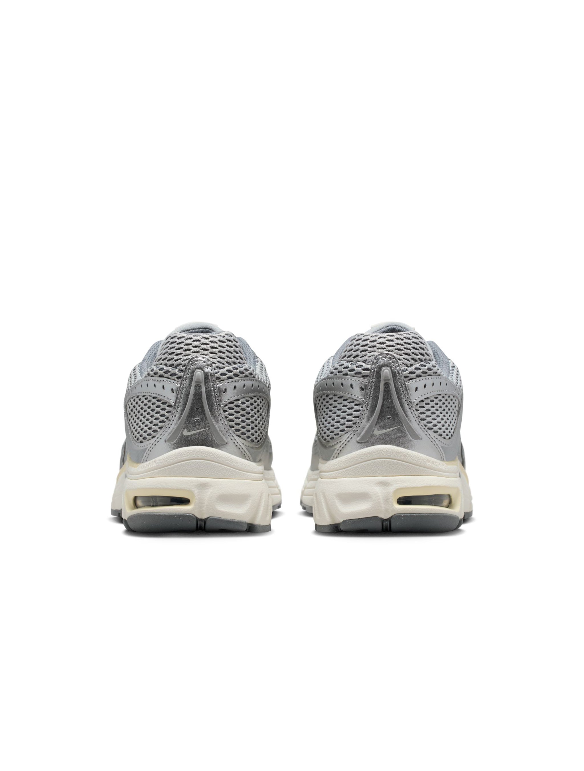 Nike Mens Air Max Moto 2K - Light Smoke Grey