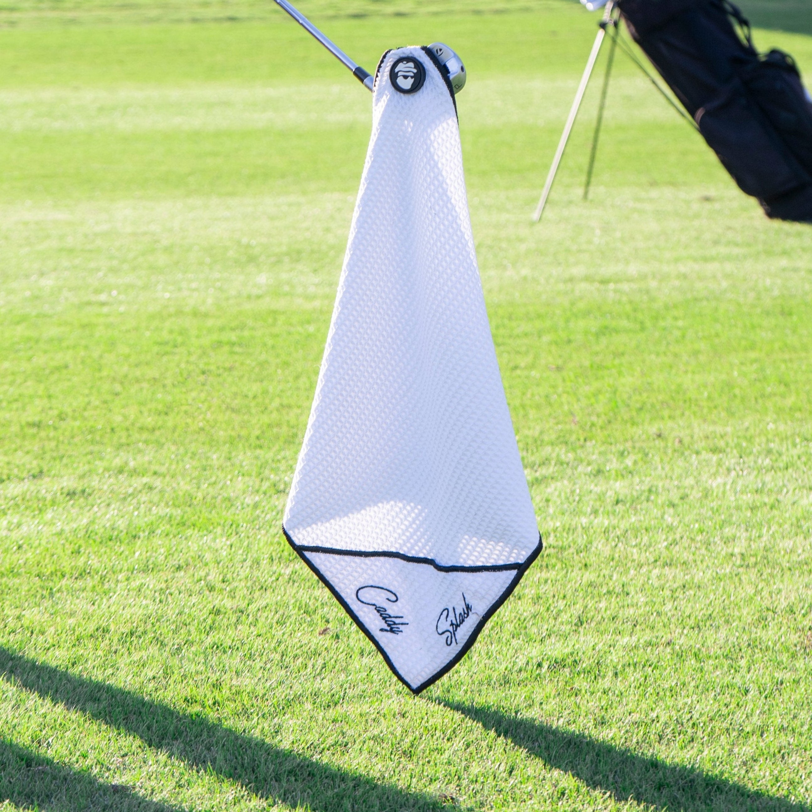 Golf Pocket Mag Towel - White & Ice White Golf Club Water Brush Pro Bundle