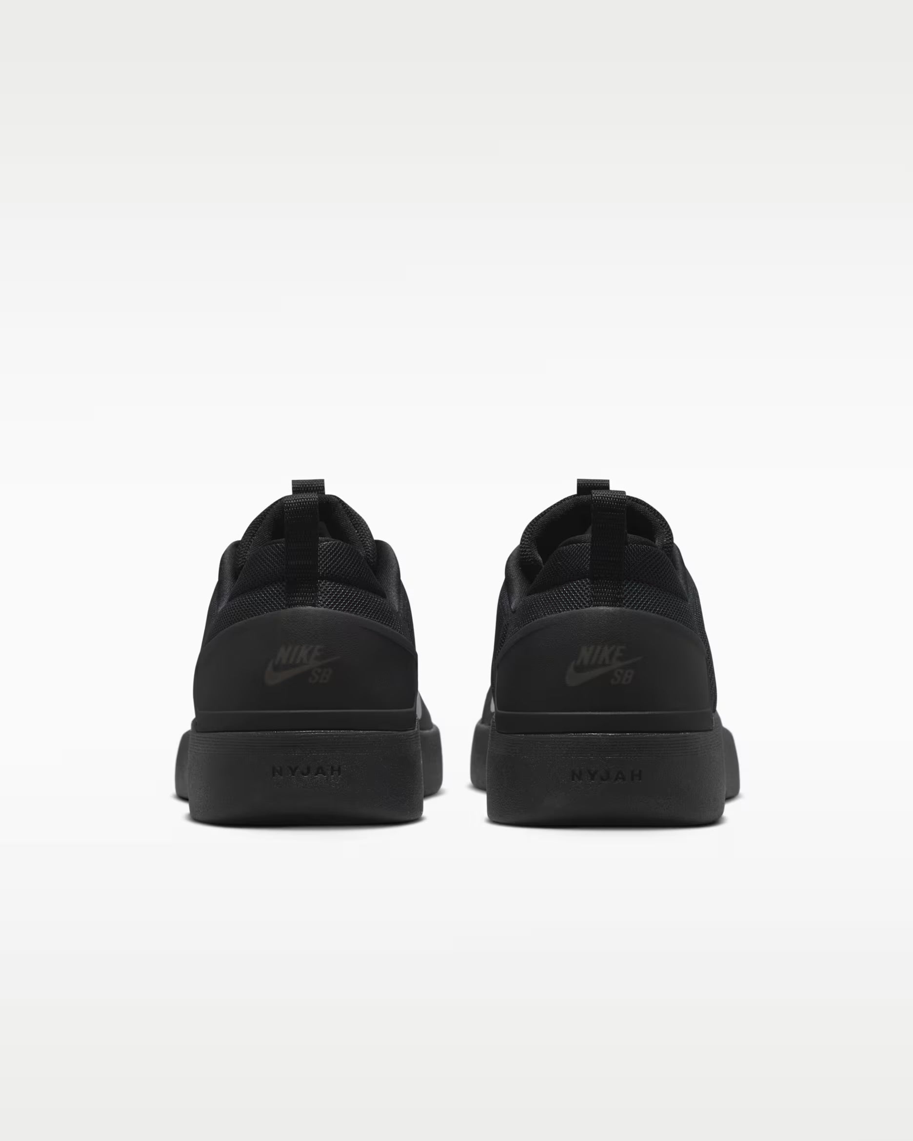 Nike SB Zoom Nyjah 4 - Black/White