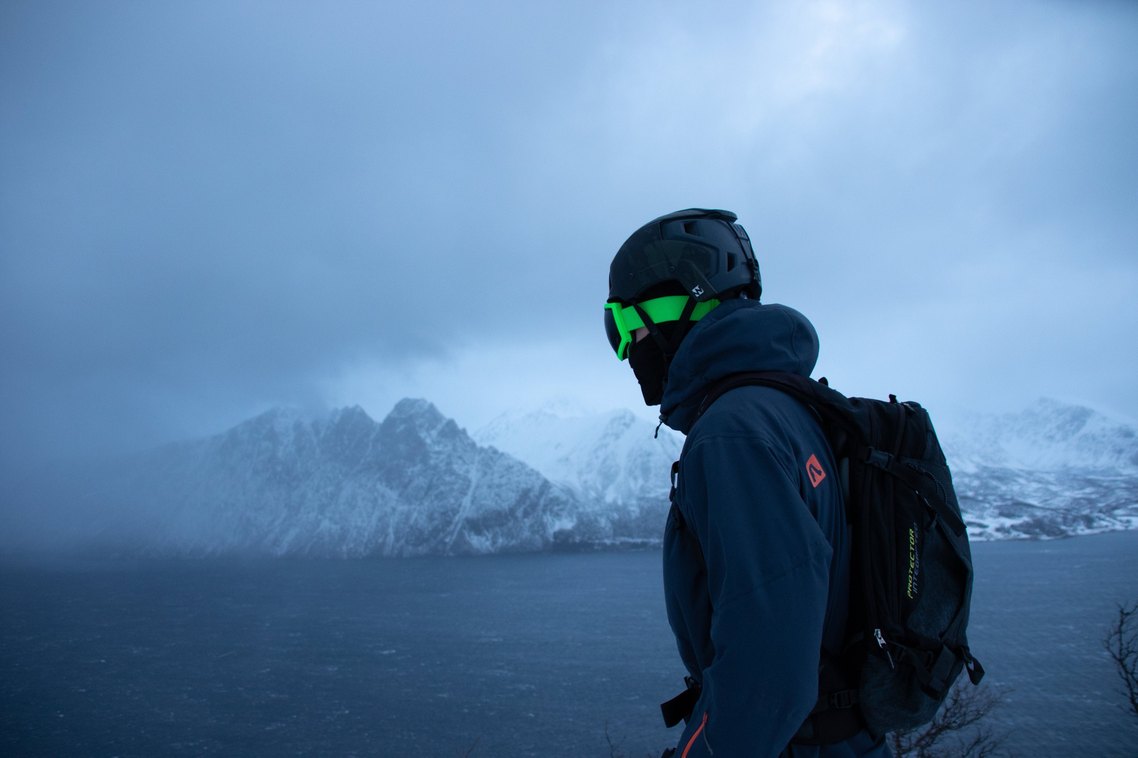 Team Wendy M-216 | w/ Princeton Tec Light & Superior Ventilation | Professional Ski Helmet