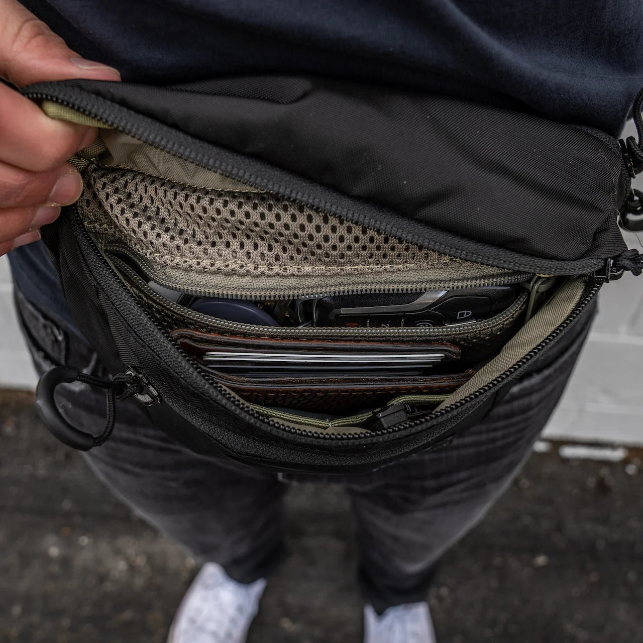 Eberlestock Bando Bag | Discreet CCW & Daily Gear Organizer | w/ Quick Medical Access