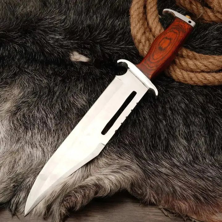 Rambo Bowie Knife D2 Steel Blade - Collectible