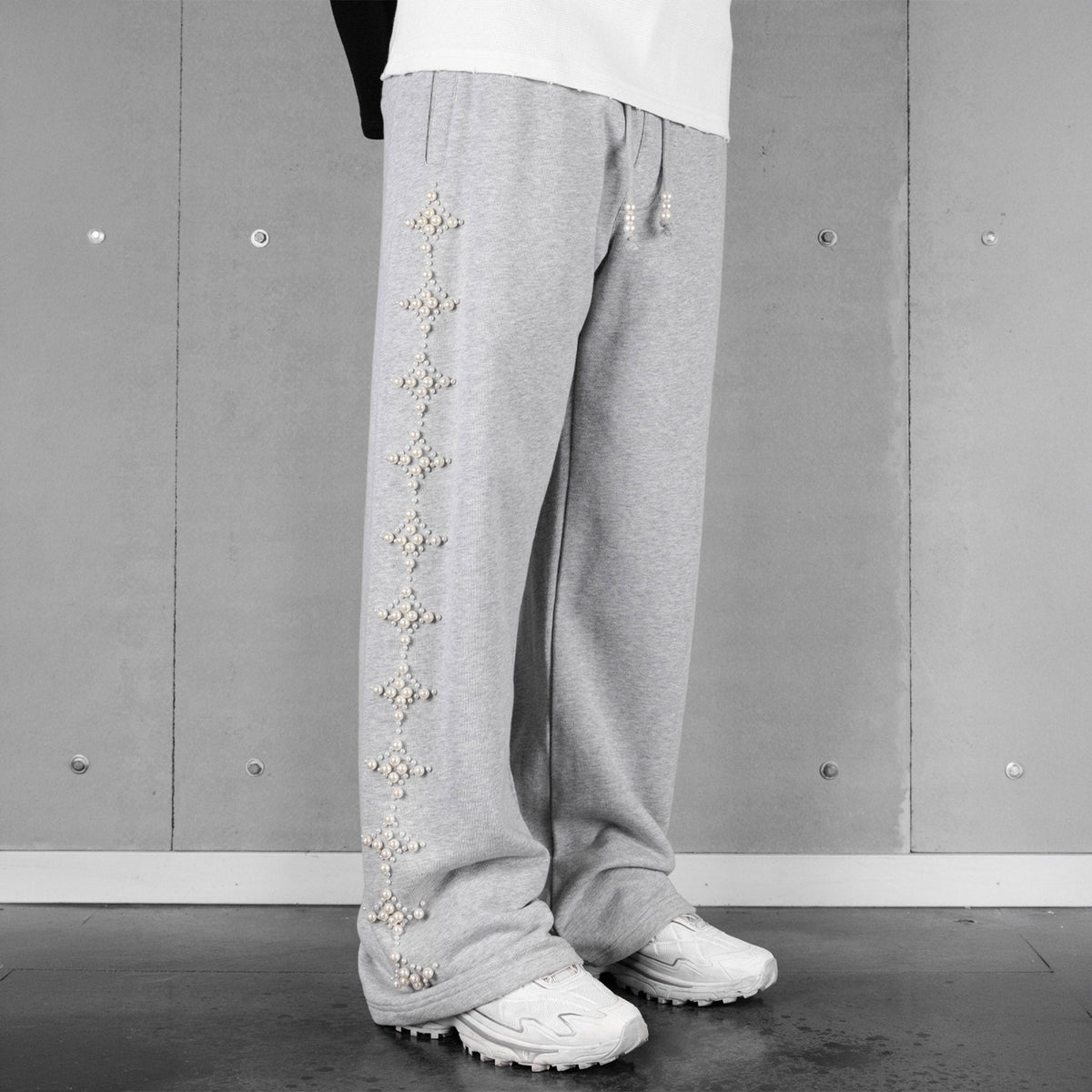 Commons Pearled Star Sweatpant Heather Grey