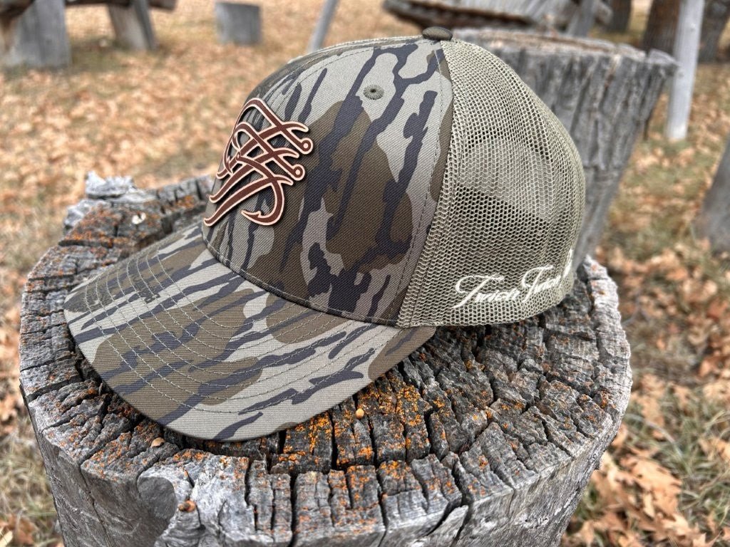 MOSSY OAK BOTTOMLAND-LEATHER PATCH